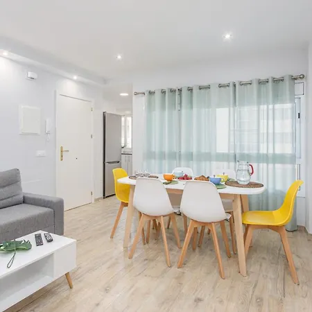 Central Apartment 1A 50M Beach רוזס