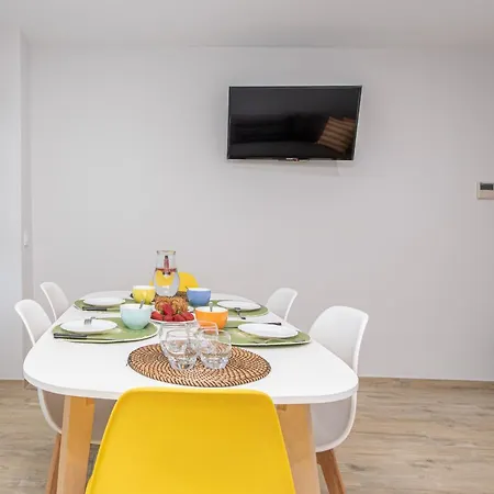 Central Apartment 1A 50M Beach רוזס